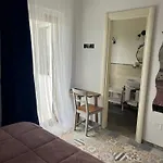 Oda ve Kahvaltı Le Cicale 4*